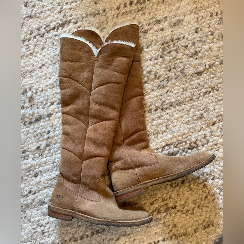 Ugg Sibley Chestnut Shearling boots size 7.5 women’s